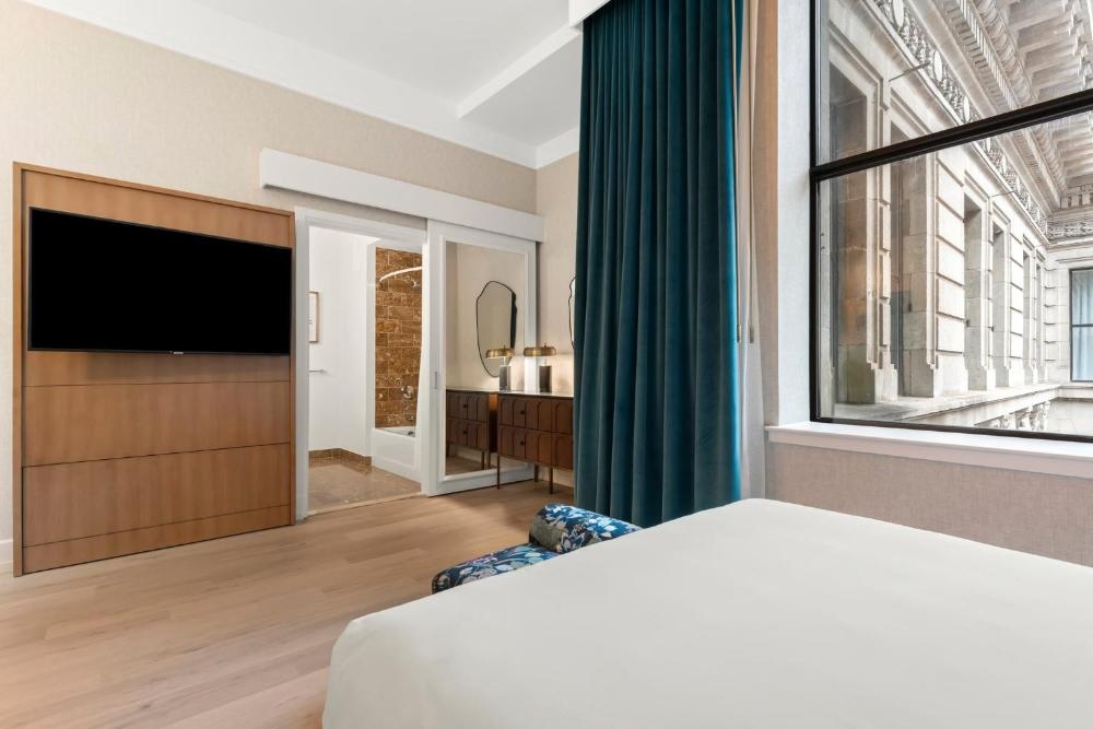 Kimpton Hotel Monaco Baltimore Inner Harbor by IHG Image 11